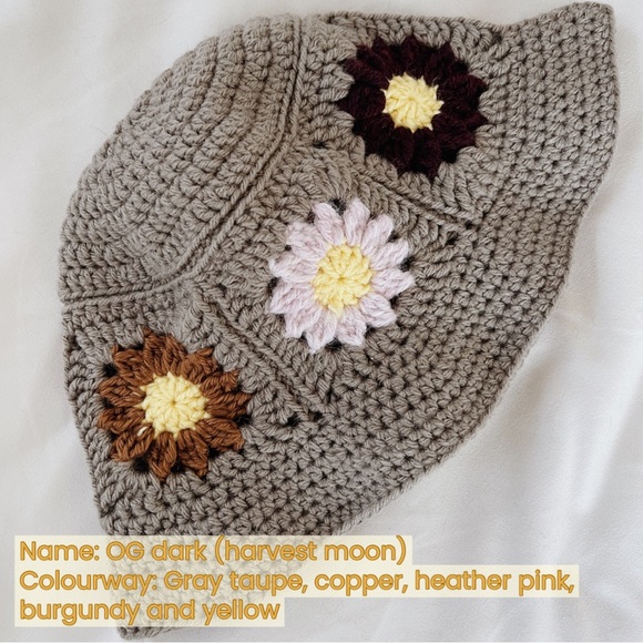 Crochet bucket hat - Picture 2 of 3